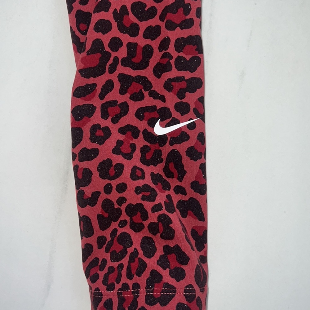 NWOT Nike Burnt Red with Black Leopard Print Leggings Size S